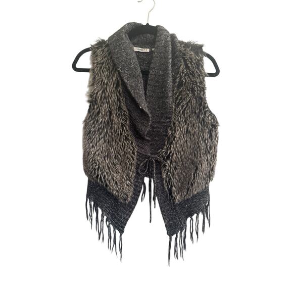 YESSICA Womens Small Sweater Faux Fur Vest Tie Fringe Nordic Festival #6027 - Picture 1 of 10